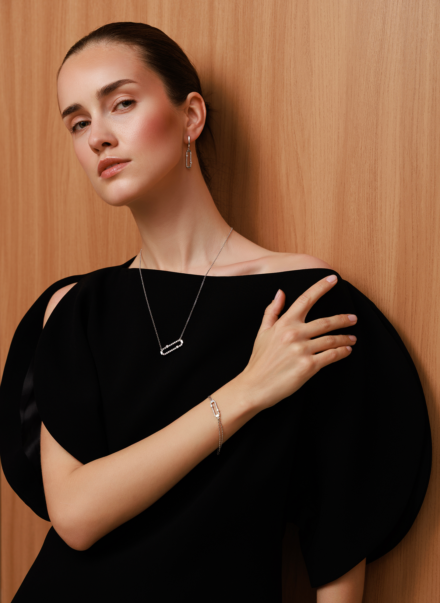 AXIS GEOMETRIC PENDANT